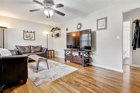 119 Iris Dr, Easley, SC 29642 photo 8
