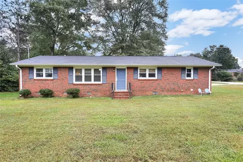 119 Iris Dr, Easley, SC 29642 photo 1