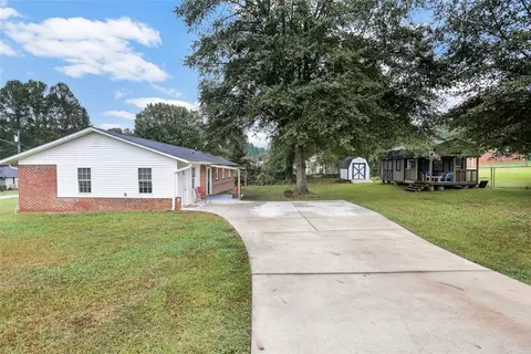 119 Iris Dr, Easley, SC 29642 photo 5