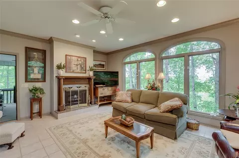 185 W Hester Dr, Easley, SC 29640 photo 10