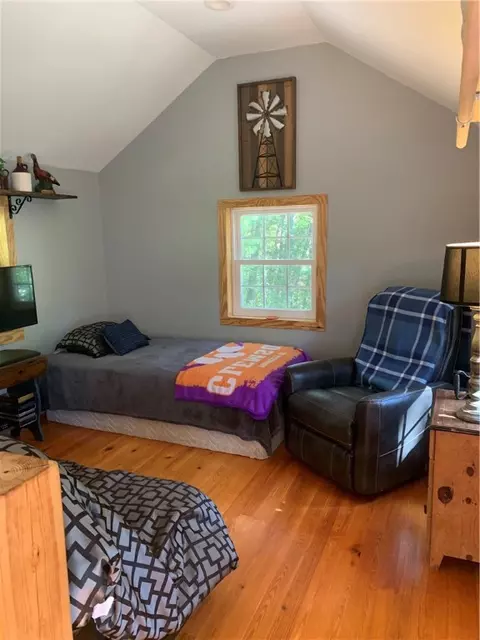 598 Walnut Tree Rd, Mountain Rest, SC 29664 photo 9