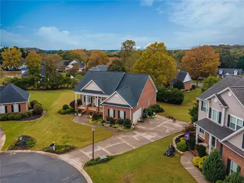 121 Wicklow Ct, Easley, SC 29642 photo 3