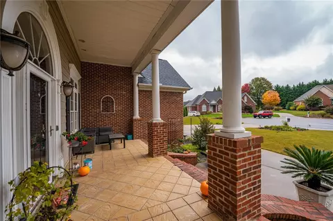 121 Wicklow Ct, Easley, SC 29642 photo 4
