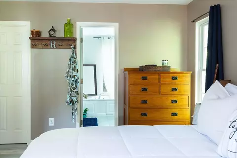 705 E South Boundary St, Walhalla, SC 29691 photo 11