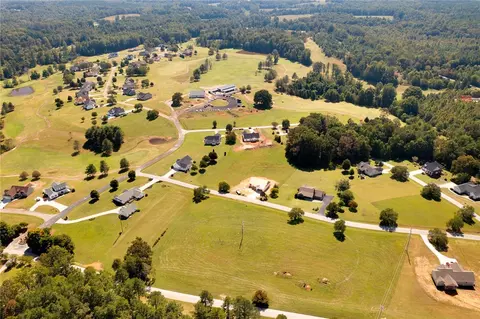 1508 Hendon Dr, Walhalla, SC 29691 photo 2
