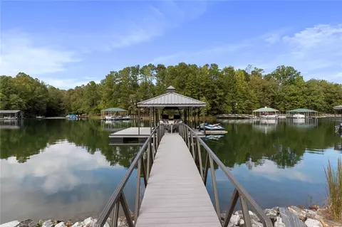401 Lakestone Ct, Seneca, SC 29672 photo 4