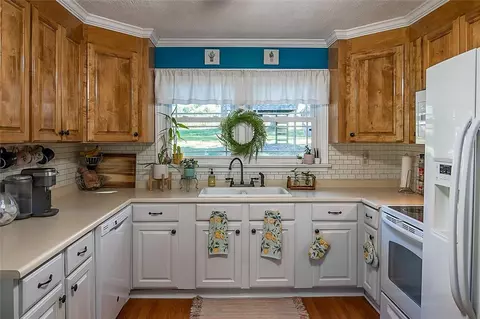 405 Stewart Dr, Easley, SC 29640 photo 9