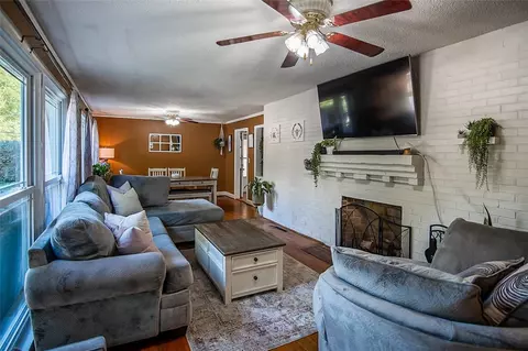 405 Stewart Dr, Easley, SC 29640 photo 4