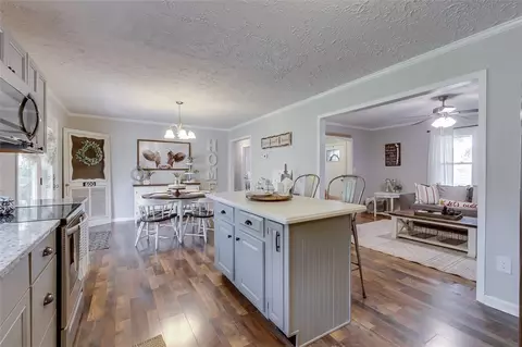 301 Richard St, Easley, SC 29640 photo 8
