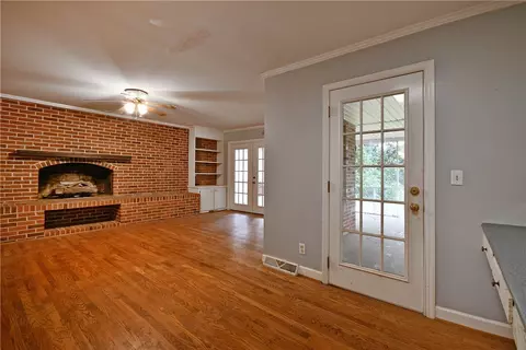 116 Avalon Cir, Easley, SC 29640 photo 7
