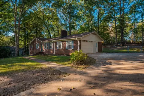 203 Hickory Dr, Easley, SC 29642 photo 5