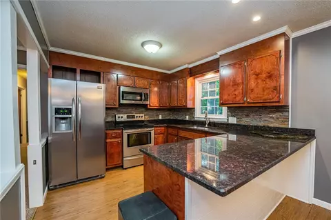 203 Hickory Dr, Easley, SC 29642 photo 12