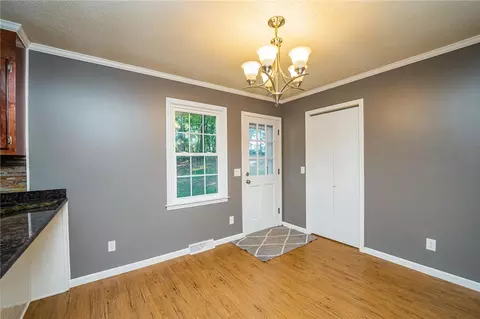 203 Hickory Dr, Easley, SC 29642 photo 10