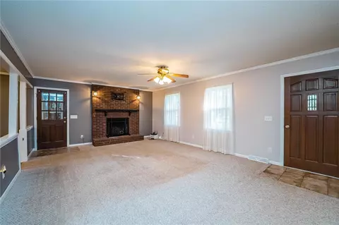203 Hickory Dr, Easley, SC 29642 photo 15