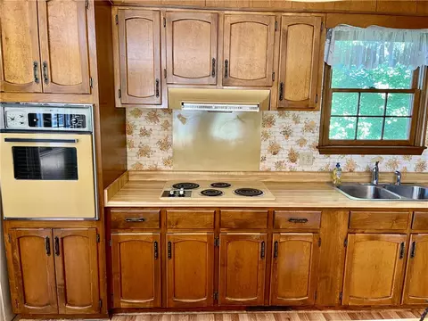 423 Pineview Dr, Pickens, SC 29671 photo 11