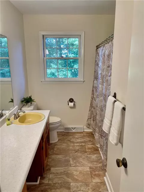 423 Pineview Dr, Pickens, SC 29671 photo 14