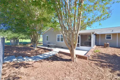 1136 Zion School Rd, Easley, SC 29642 photo 25