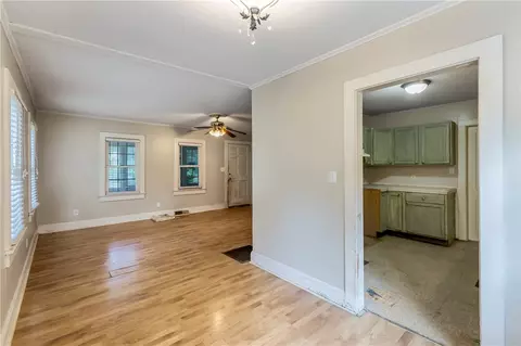 930 Cherry St, Pendleton, SC 29670 photo 6