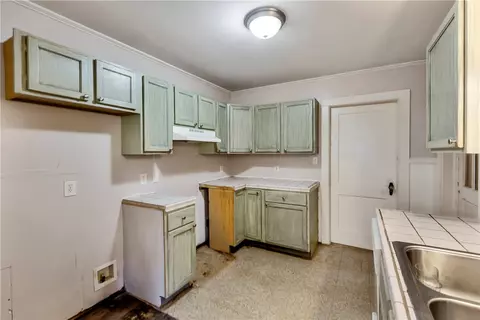 930 Cherry St, Pendleton, SC 29670 photo 9