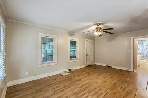 930 Cherry St, Pendleton, SC 29670 photo 4