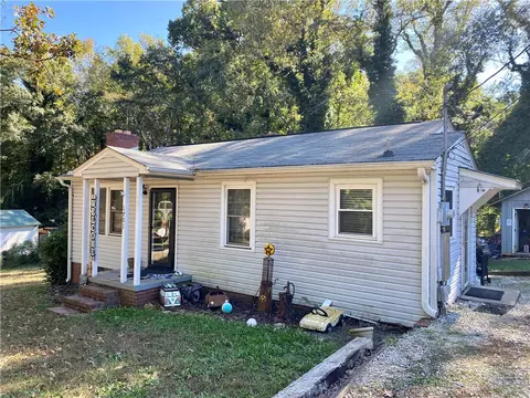 1701 Preston Dr, Anderson, SC 29621 photo 1