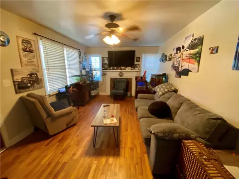 1701 Preston Dr, Anderson, SC 29621 photo 4