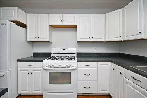817 Rice Rd, Easley, SC 29640 photo 9