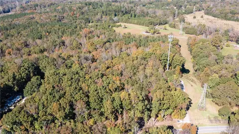 770 Madden Bridge Rd, Central, SC 29630 photo 1