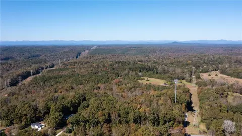770 Madden Bridge Rd, Central, SC 29630 photo 3