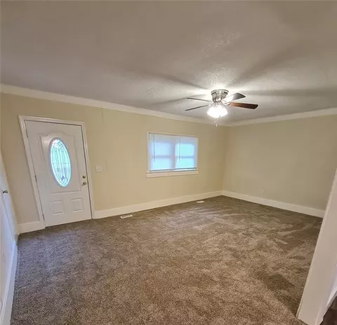 518 Bluefield Rd, Starr, SC 29684 photo 3