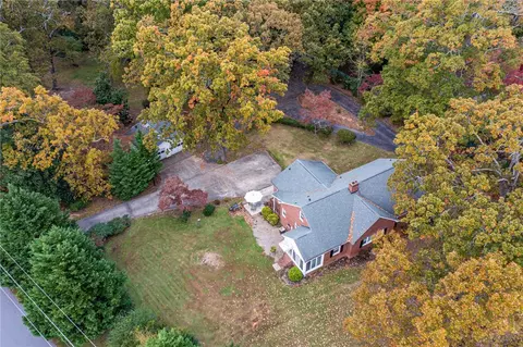 202 S C St, Easley, SC 29640 photo 27