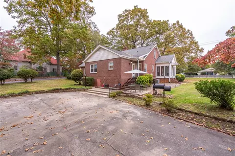 202 S C St, Easley, SC 29640 photo 23