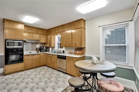 202 S C St, Easley, SC 29640 photo 5