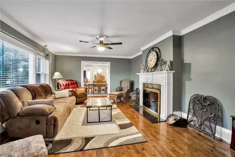 202 S C St, Easley, SC 29640 photo 3