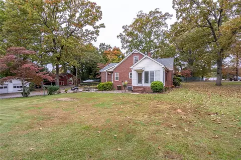 202 S C St, Easley, SC 29640 photo 33