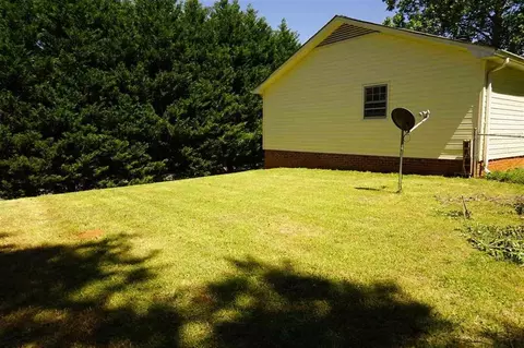 205 Thomas St, Pendleton, SC 29670 photo 5