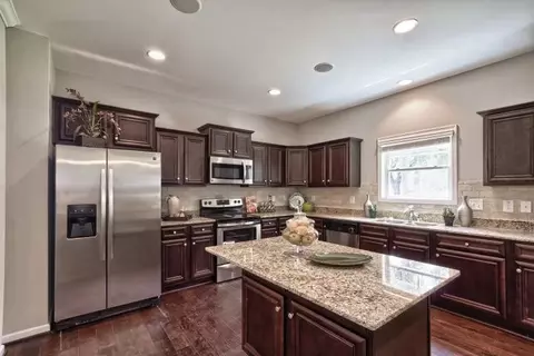 137 Granada Pl, Seneca, SC 29678 photo 5