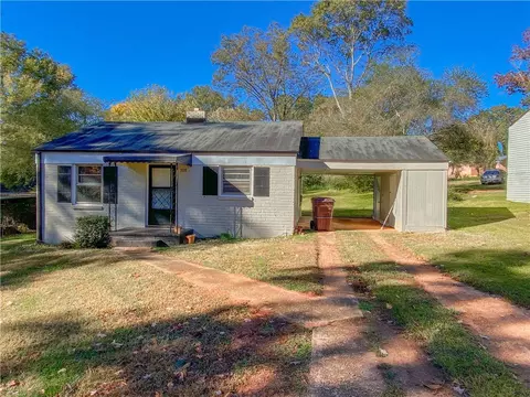 308 S Elm St, Pendleton, SC 29670 photo 1