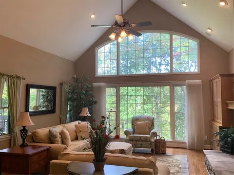 10005 Clovis Dr, Seneca, SC 29672 photo 5