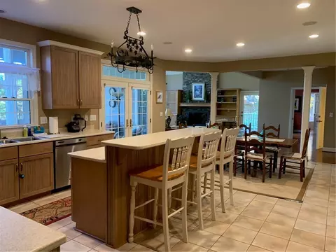 10005 Clovis Dr, Seneca, SC 29672 photo 10