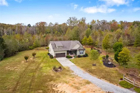 320 Edward St, Starr, SC 29684 photo 3