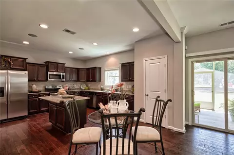 124 Granada Pl, Seneca, SC 29678 photo 8