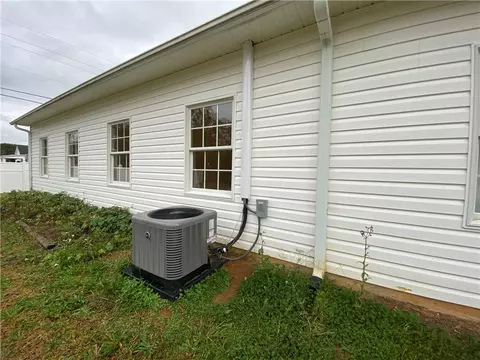 216 Battleground Rd, Chesnee, SC 29323 photo 31