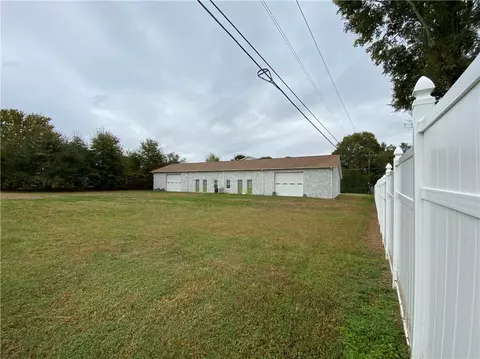 216 Battleground Rd, Chesnee, SC 29323 photo 3
