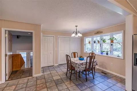 115 Tabor St, Central, SC 29630 photo 8