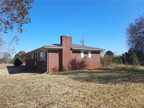 197 Dickard Rd, Walhalla, SC 29691 photo 3