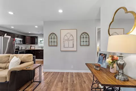 148 Vista Cir, Easley, SC 29642 photo 4