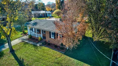 148 Vista Cir, Easley, SC 29642 photo 3