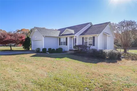263 Clardy Rd, Pelzer, SC 29669 photo 3
