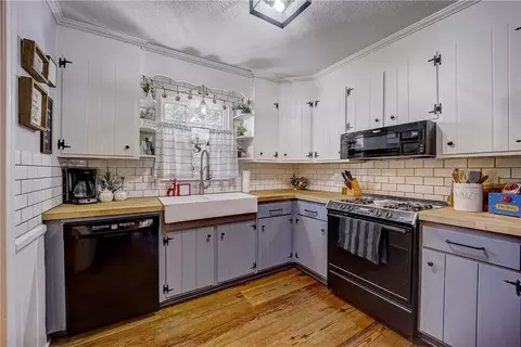 211 Walter St, Easley, SC 29642 photo 12